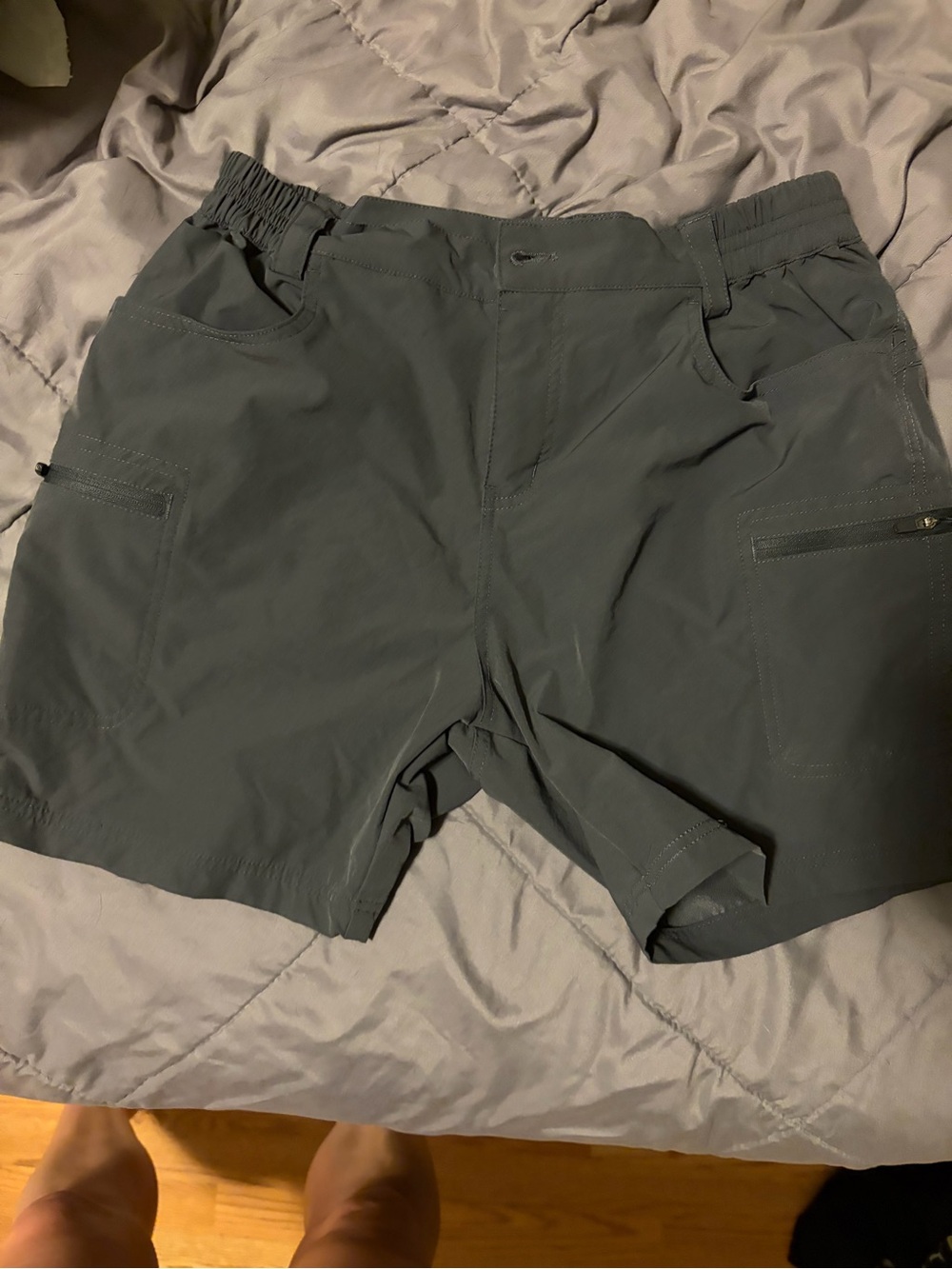Women’s Performance Elastic-Waist Charcoal Golf Shorts